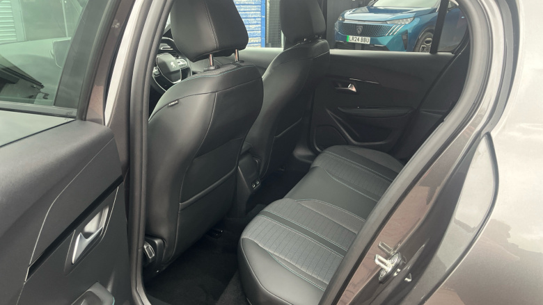 Peugeot 208 1.2 PureTech 100 Allure 5dr Petrol Hatchback